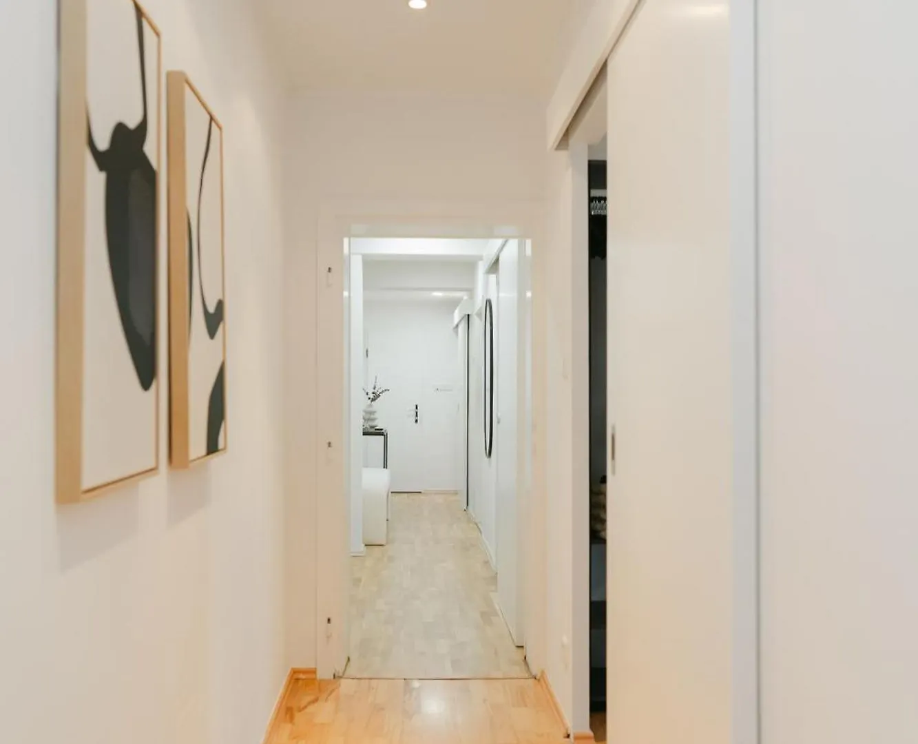 Comfy Apt For 4-6, 5 Min To Center, No Lift Currently Vienna 0*,