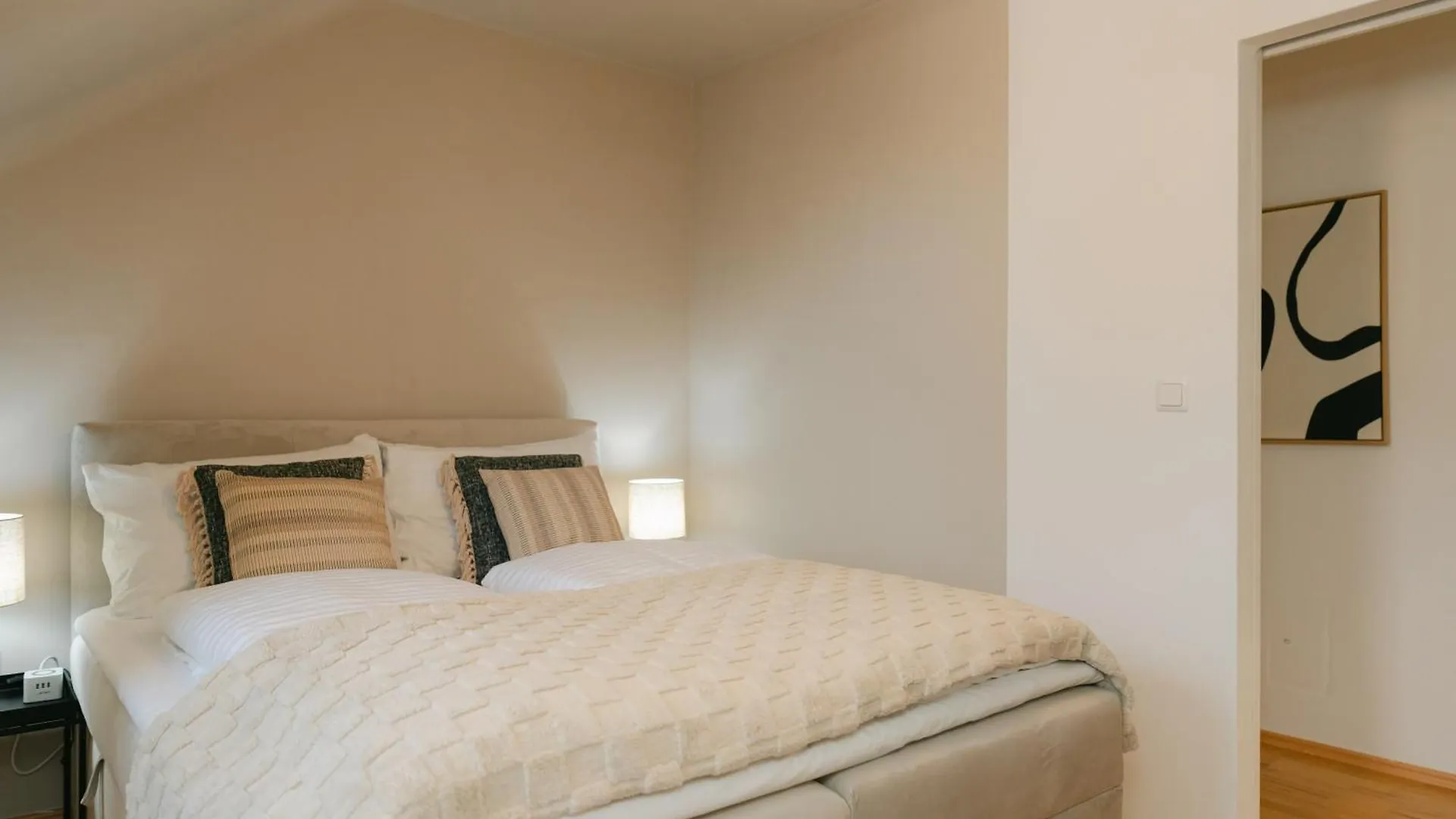 Comfy Apt For 4-6, 5 Min To Center, No Lift Currently Vienna 0*,  Austria